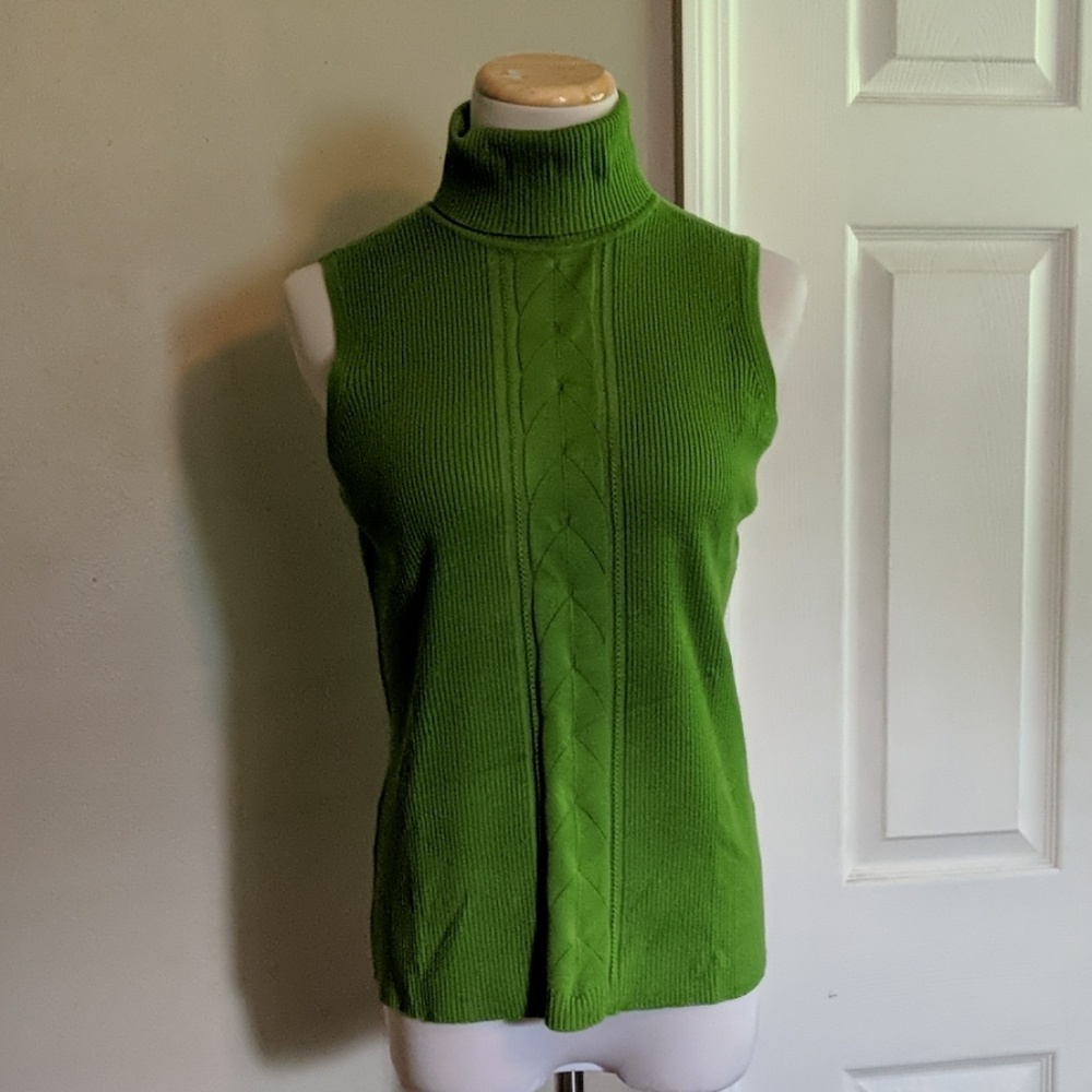 R.Q.T. Turtleneck